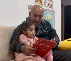دور القصّة في تعزيز الحصانة النفسيّة للطفل